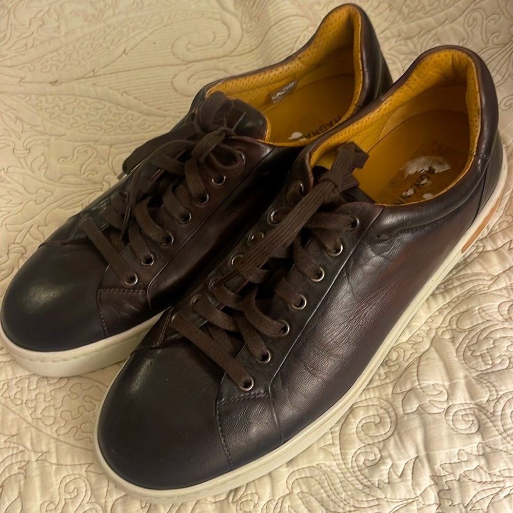 ! Magnanni Costa Lo  Fashion Sneakers Size 10.5 Never Worn, no box, new